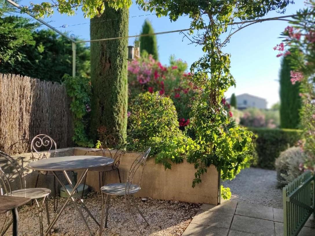 Un Gite En Provence - Les Jardins De Fontanille Saint-Remy-de-Provence Ngoại thất bức ảnh